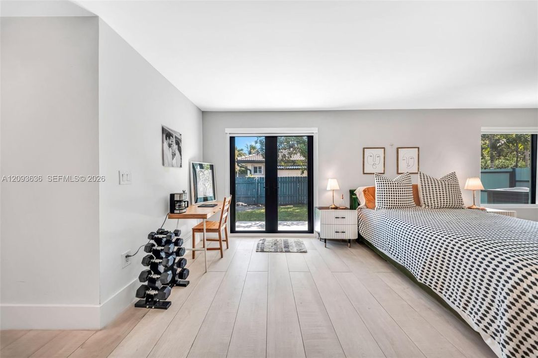 For Sale: $1,749,000 (6 beds, 4 baths, 3888 Square Feet)
