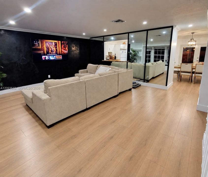 For Rent: $2,975 (3 beds, 2 baths, 1638 Square Feet)