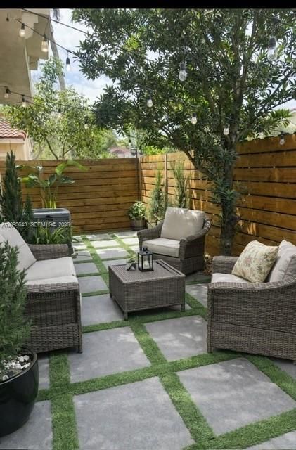 For Rent: $2,975 (3 beds, 2 baths, 1638 Square Feet)