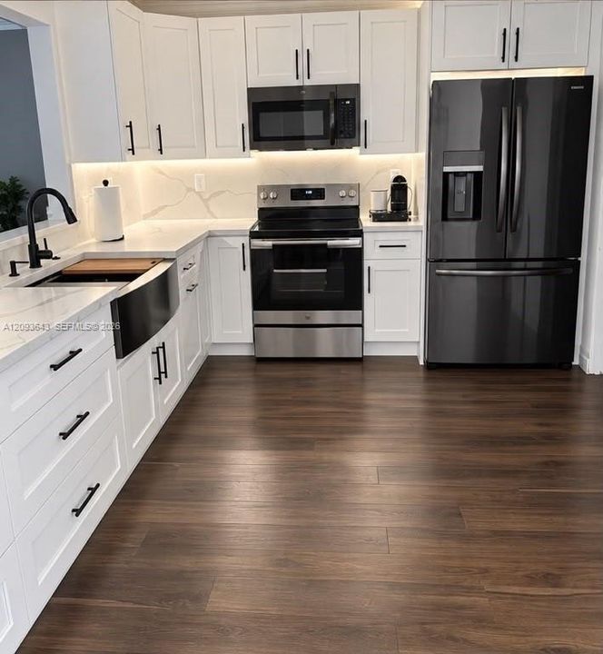 For Rent: $2,975 (3 beds, 2 baths, 1638 Square Feet)