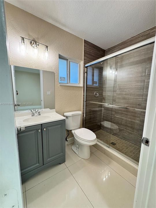 For Rent: $4,100 (4 beds, 3 baths, 3456 Square Feet)