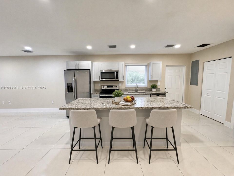 For Rent: $4,100 (4 beds, 3 baths, 3456 Square Feet)