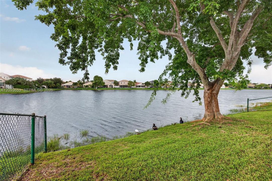 For Sale: $599,900 (3 beds, 2 baths, 1998 Square Feet)