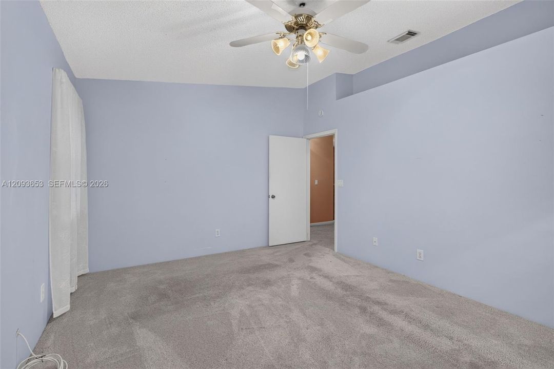 For Sale: $599,900 (3 beds, 2 baths, 1998 Square Feet)