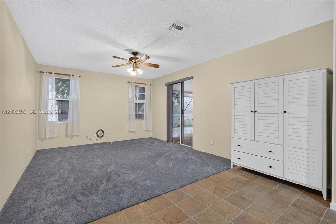For Sale: $599,900 (3 beds, 2 baths, 1998 Square Feet)