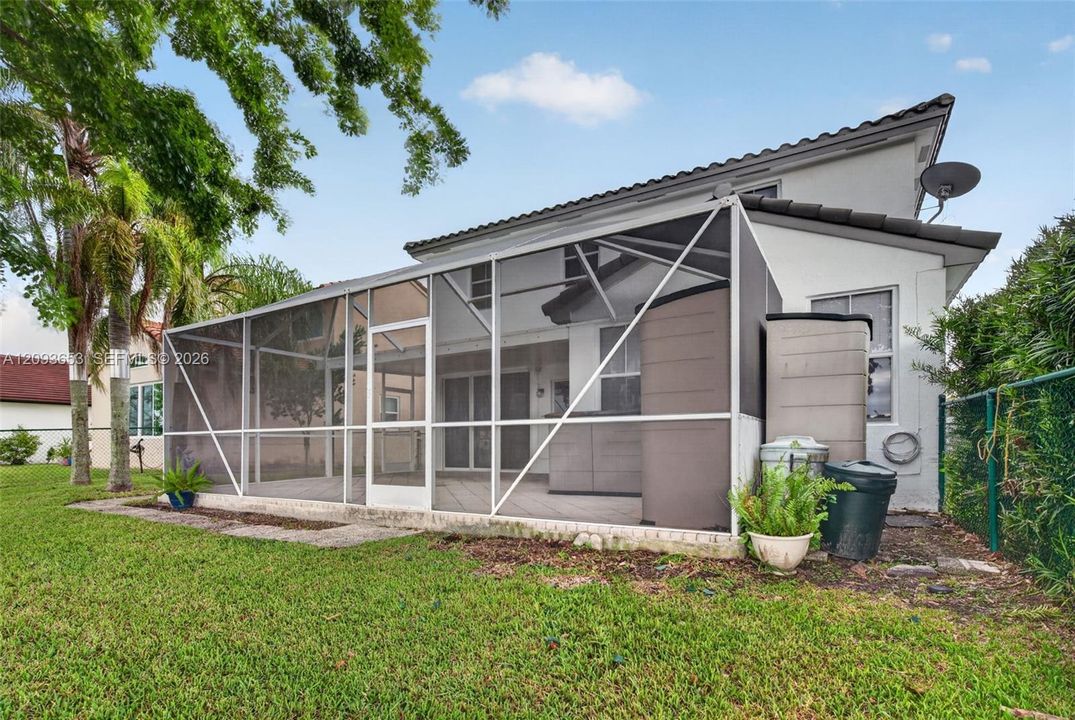 For Sale: $599,900 (3 beds, 2 baths, 1998 Square Feet)