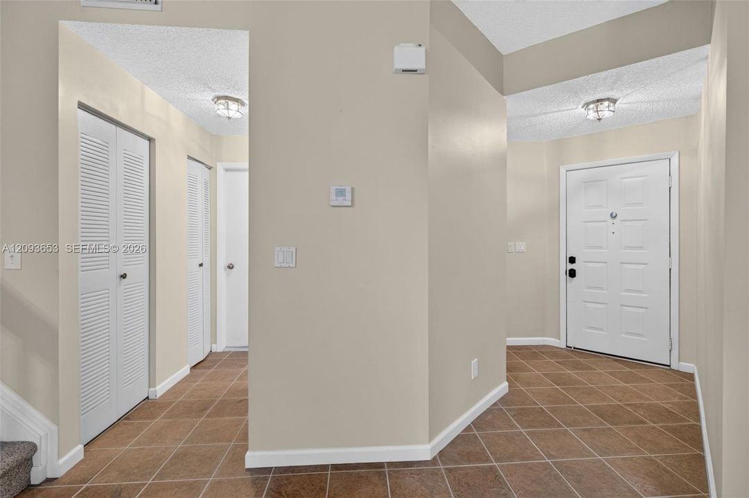 For Sale: $599,900 (3 beds, 2 baths, 1998 Square Feet)