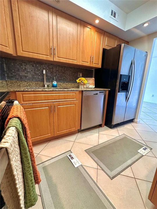В аренду: $2,400 (1 спален, 1 ванн, 762 Квадратных фут)