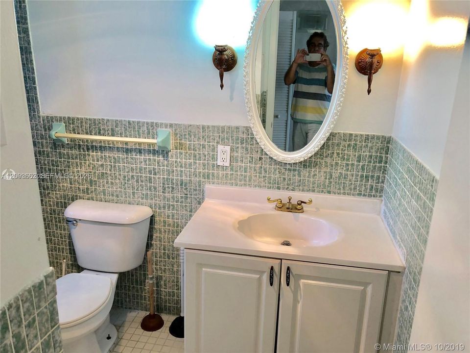 En Venta: $365,000 (3 camas, 2 baños, 1379 Pies cuadrados)