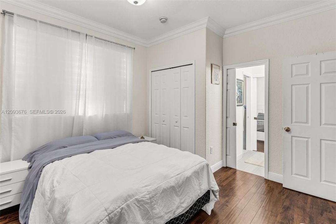 For Sale: $980,000 (4 beds, 3 baths, 2632 Square Feet)
