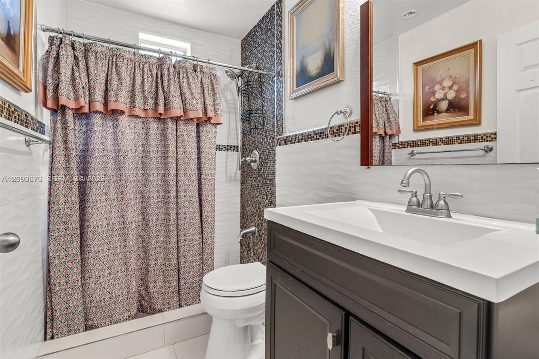 For Sale: $980,000 (4 beds, 3 baths, 2632 Square Feet)