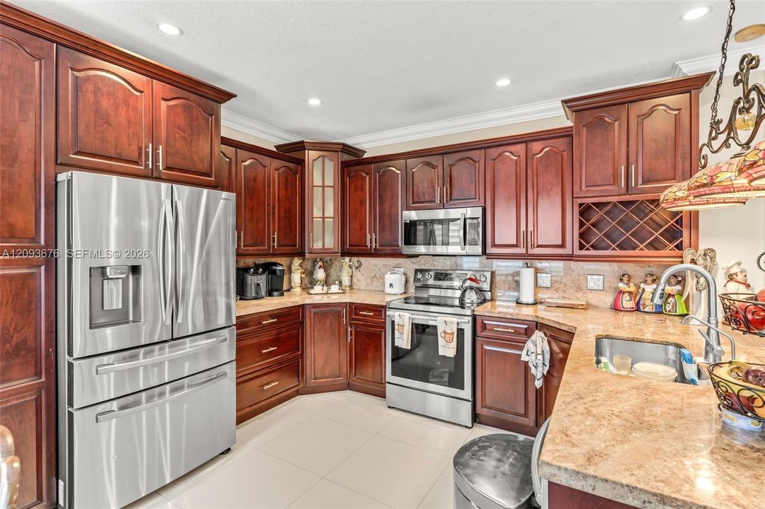 For Sale: $980,000 (4 beds, 3 baths, 2632 Square Feet)
