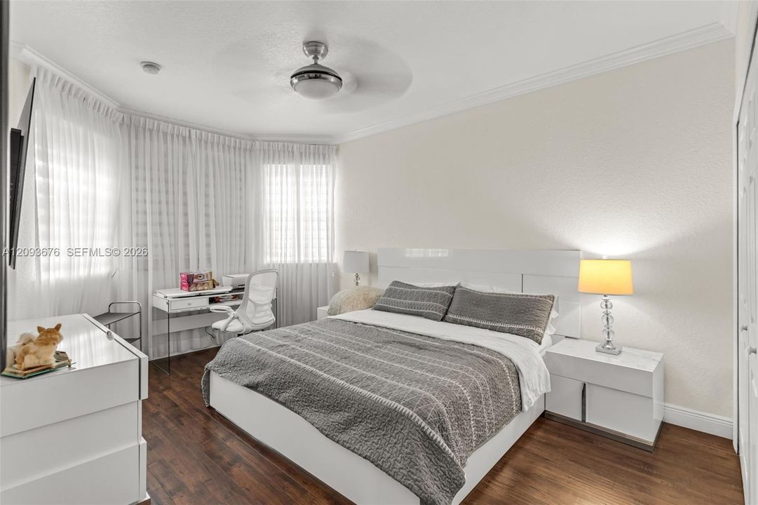 For Sale: $980,000 (4 beds, 3 baths, 2632 Square Feet)