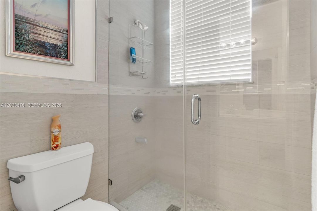 For Sale: $980,000 (4 beds, 3 baths, 2632 Square Feet)