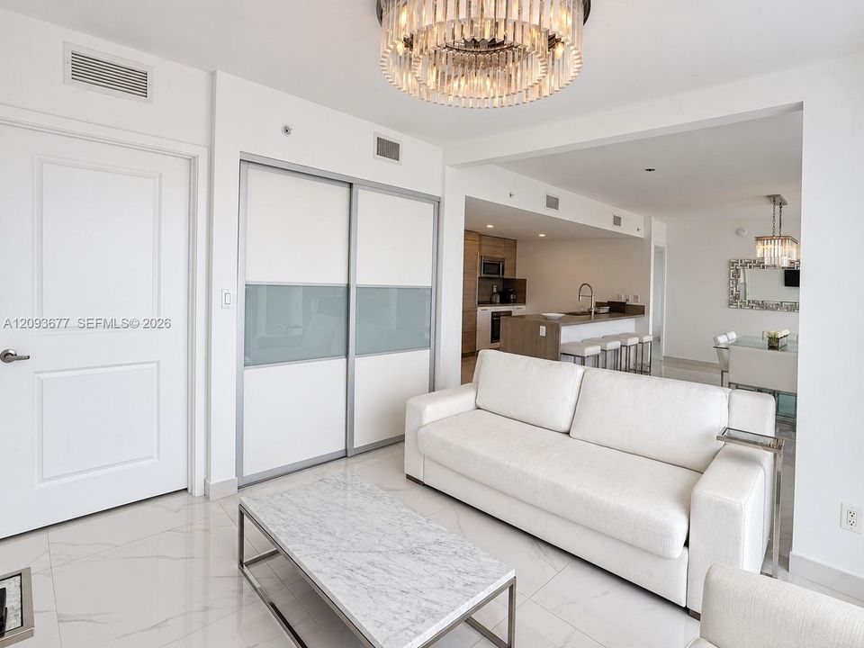 В аренду: $6,500 (2 спален, 2 ванн, 1249 Квадратных фут)