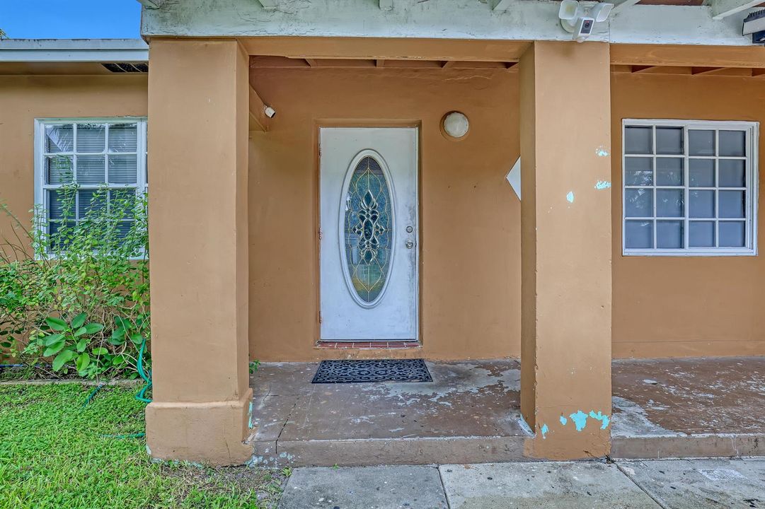 1627 4th (4)