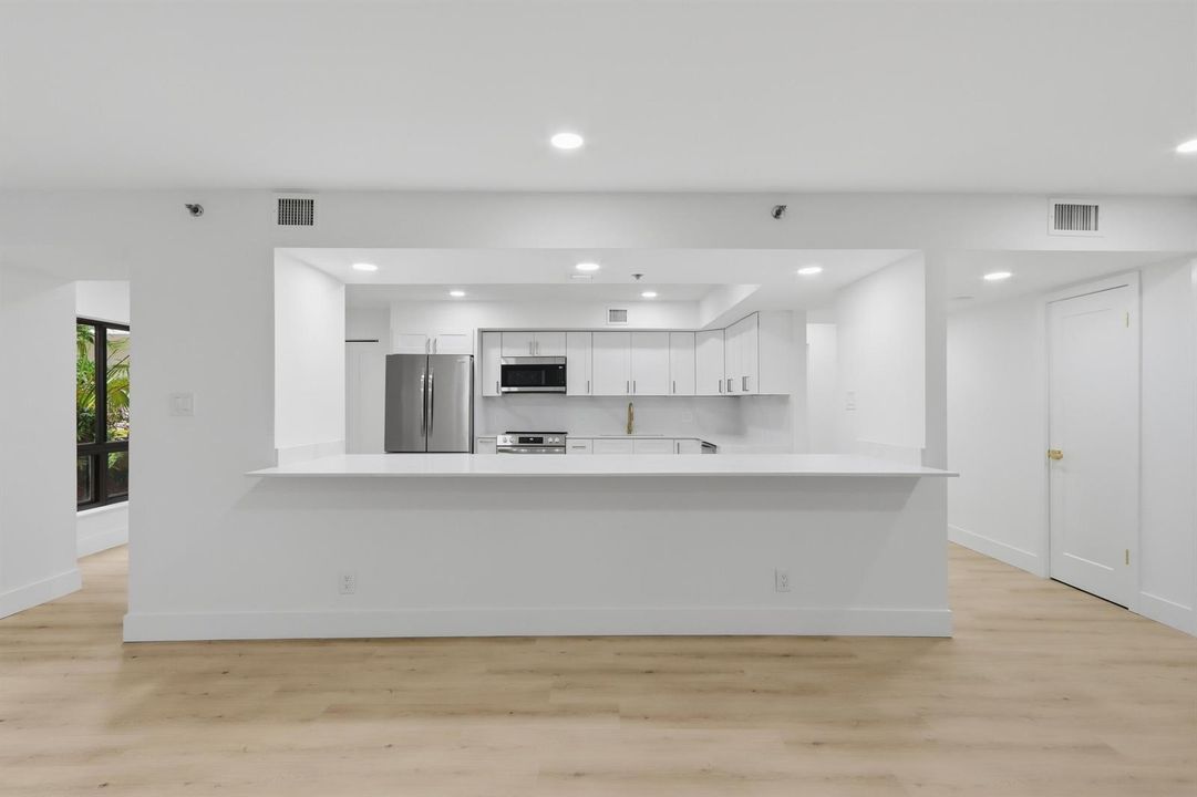 Open Kitchen