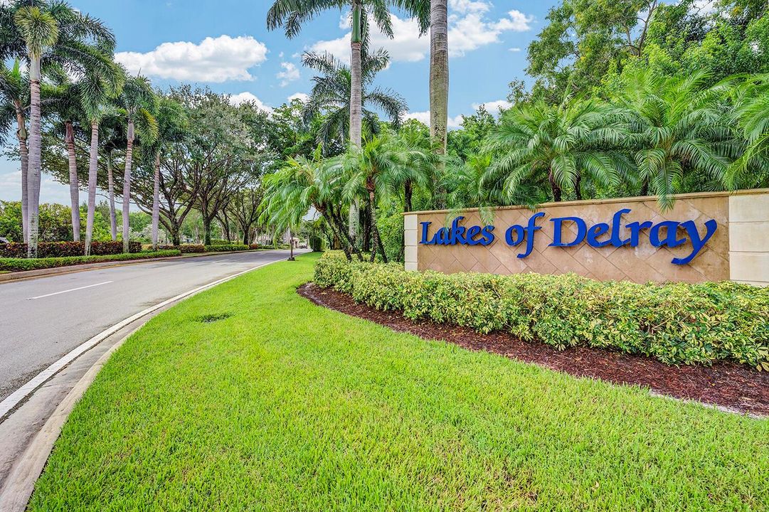 Welcome to Lakes of Delray