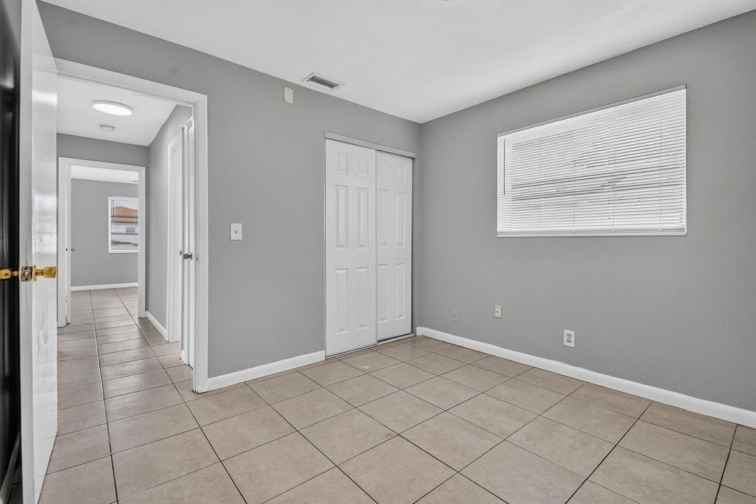 1037W28thSt(22)