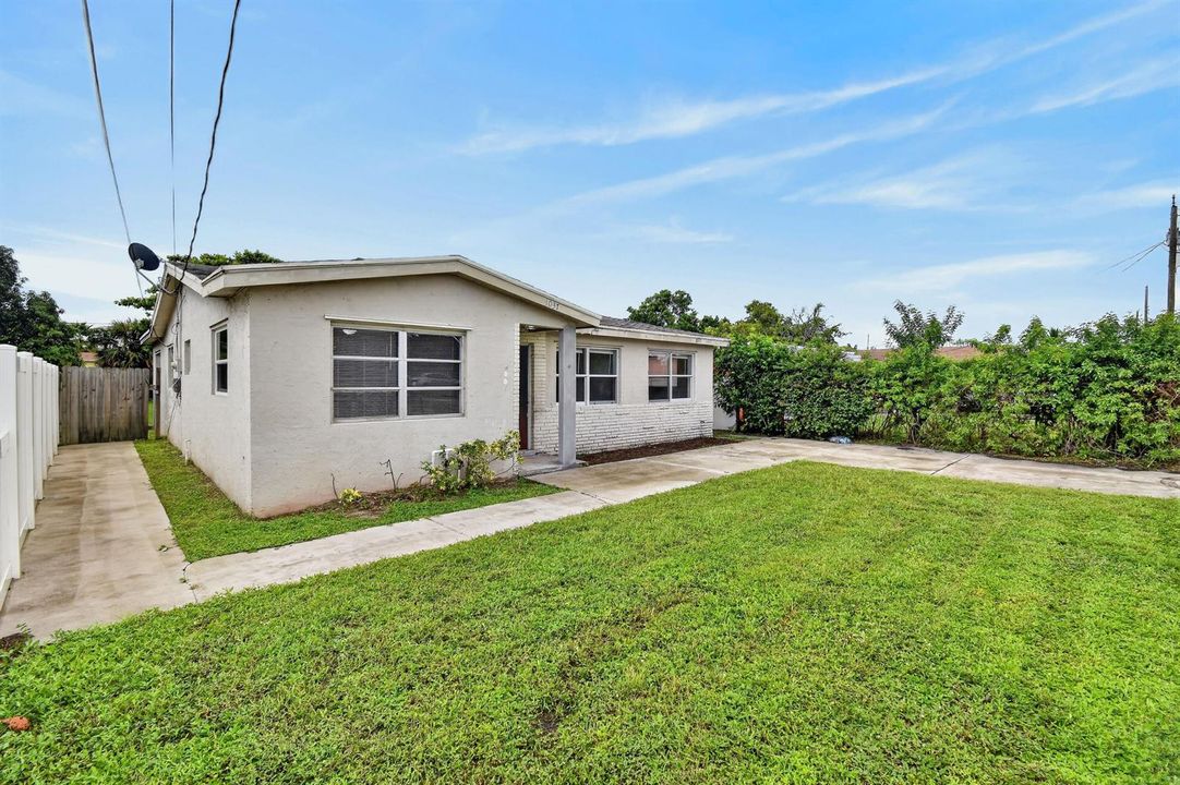 1037W28thSt(3)