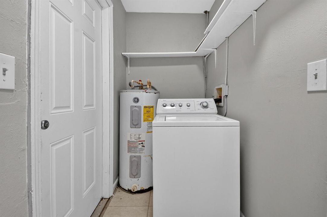 1037W28thSt(28)