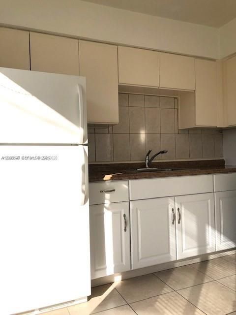En Venta: $595,000 (0 camas, 0 baños, 1642 Pies cuadrados)