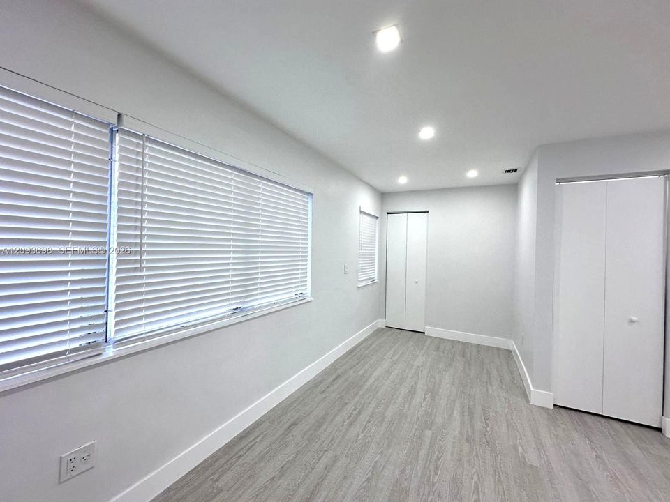 small den/office space with small closet