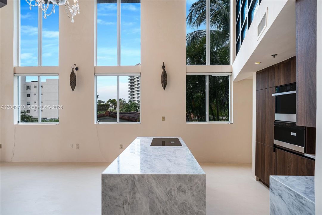 В аренду: $7,995 (2 спален, 2 ванн, 1256 Квадратных фут)
