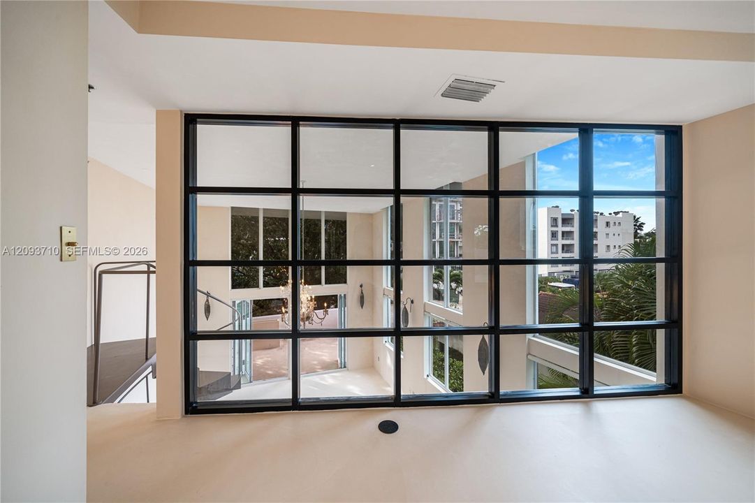 В аренду: $7,995 (2 спален, 2 ванн, 1256 Квадратных фут)