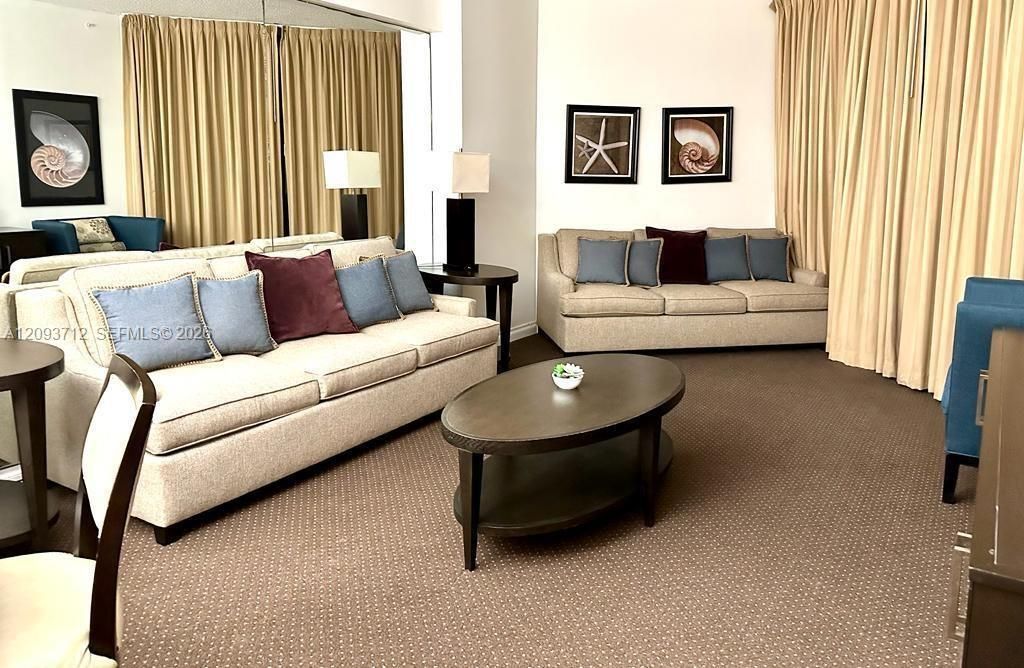 For Sale: $470,000 (1 beds, 1 baths, 960 Square Feet)