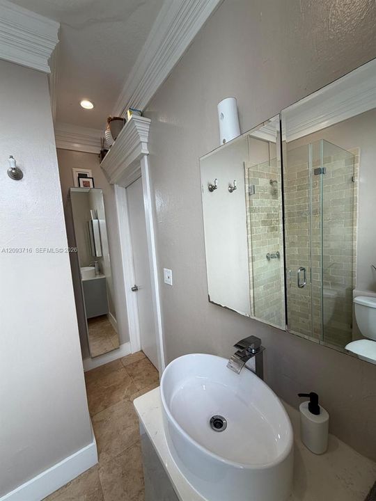 В аренду: $1,450 (0 спален, 1 ванн, 206 Квадратных фут)