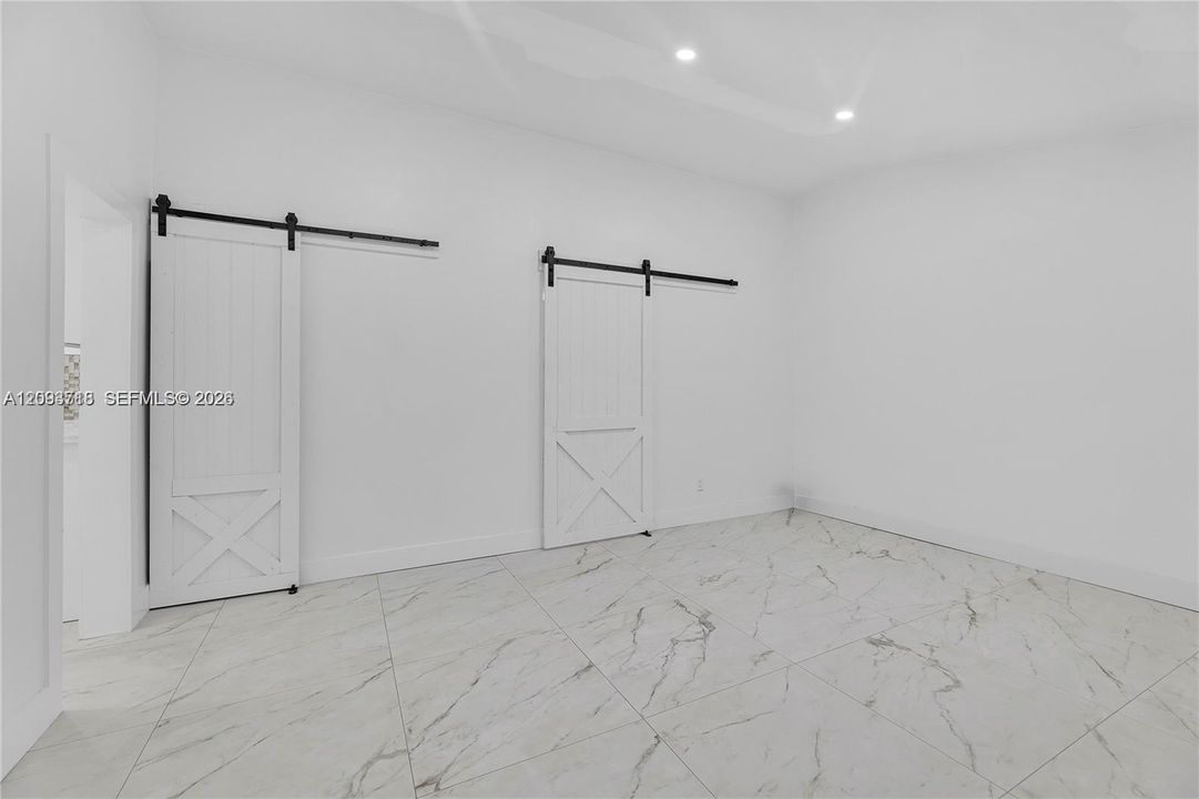 En Venta: $650,000 (0 camas, 0 baños, 1103 Pies cuadrados)