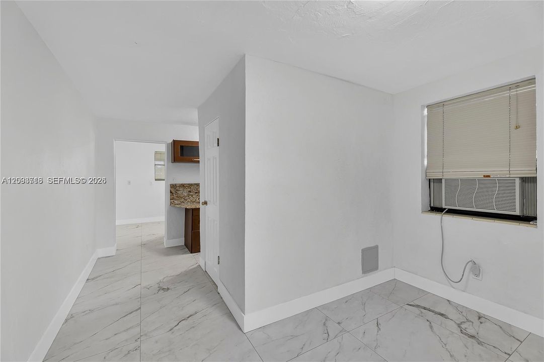 En Venta: $650,000 (0 camas, 0 baños, 1103 Pies cuadrados)