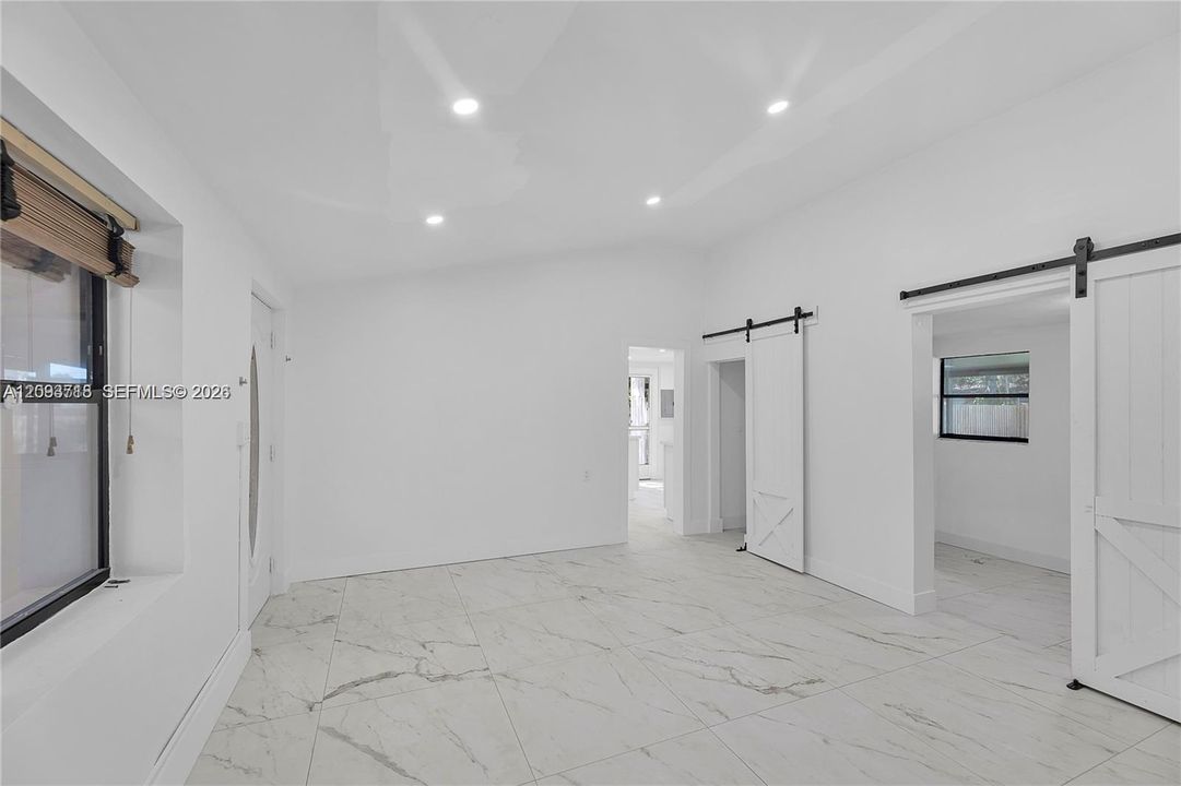 En Venta: $650,000 (0 camas, 0 baños, 1103 Pies cuadrados)