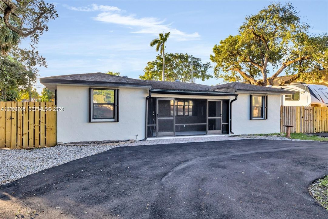 En Venta: $650,000 (0 camas, 0 baños, 1103 Pies cuadrados)