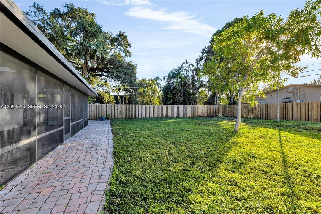 En Venta: $650,000 (0 camas, 0 baños, 1103 Pies cuadrados)