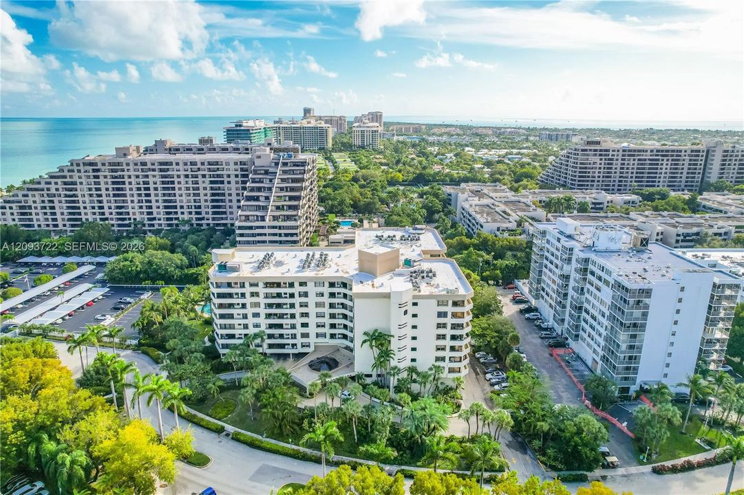 For Rent: $5,300 (2 beds, 2 baths, 1460 Square Feet)