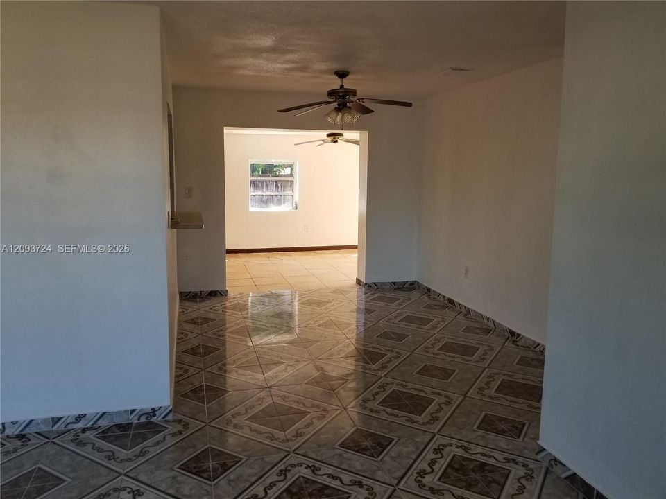 For Sale: $550,000 (4 beds, 3 baths, 2148 Square Feet)