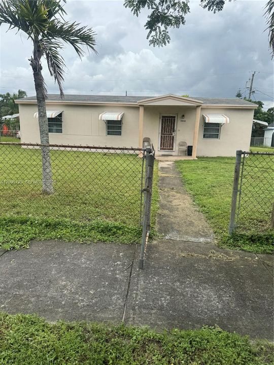 En Venta: $525,000 (4 camas, 1 baños, 1056 Pies cuadrados)