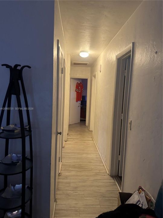 En Venta: $525,000 (4 camas, 1 baños, 1056 Pies cuadrados)