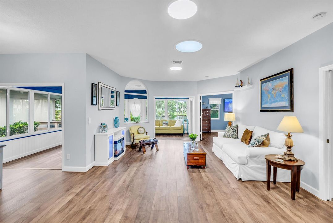 Living Room CoastalImage15