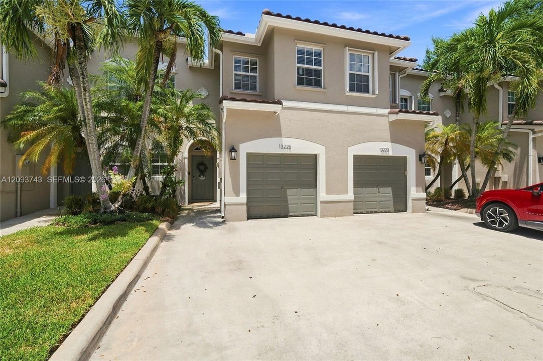 En Venta: $480,000 (3 camas, 2 baños, 1690 Pies cuadrados)