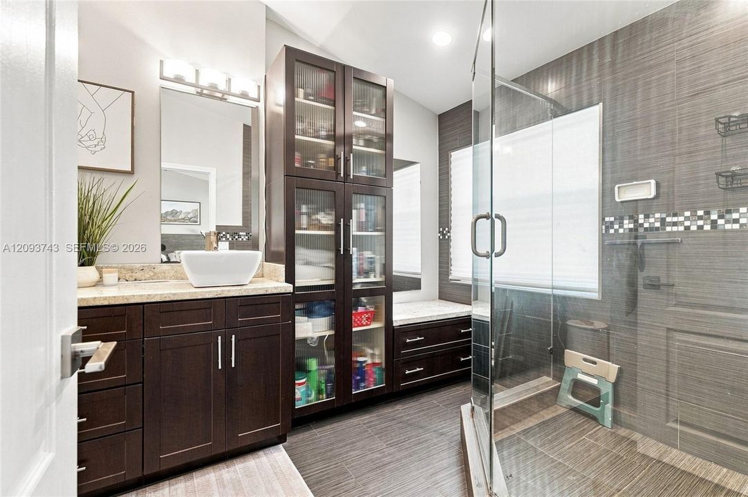 En Venta: $480,000 (3 camas, 2 baños, 1690 Pies cuadrados)