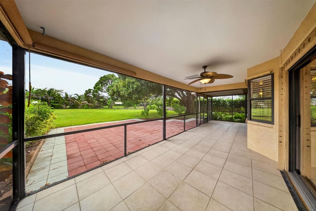 32_Patio