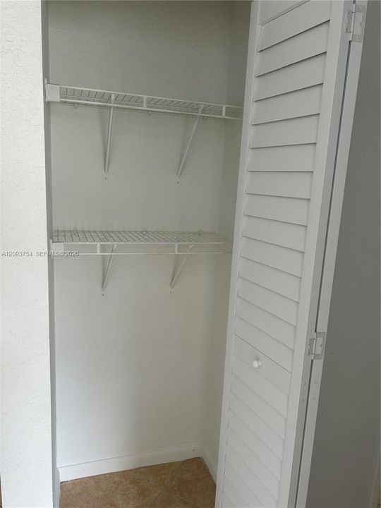 Recently Rented: $1,650 (1 beds, 1 baths, 1684 Square Feet)