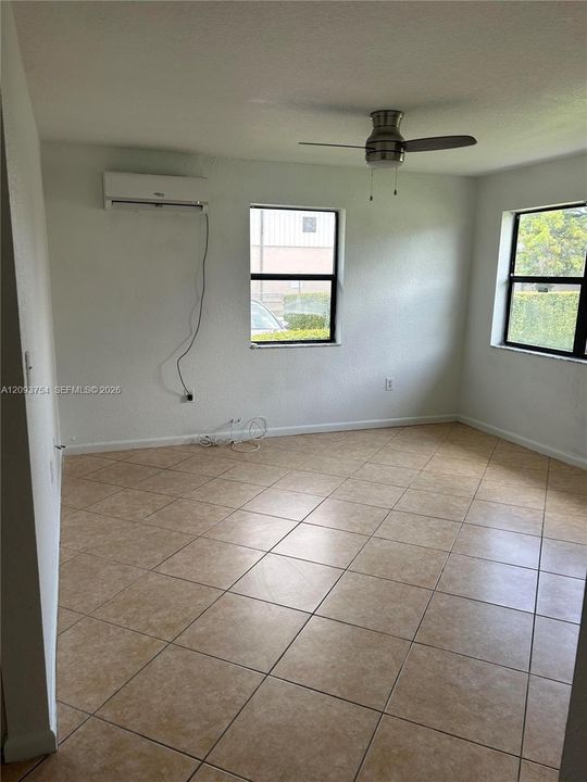 Recently Rented: $1,650 (1 beds, 1 baths, 1684 Square Feet)
