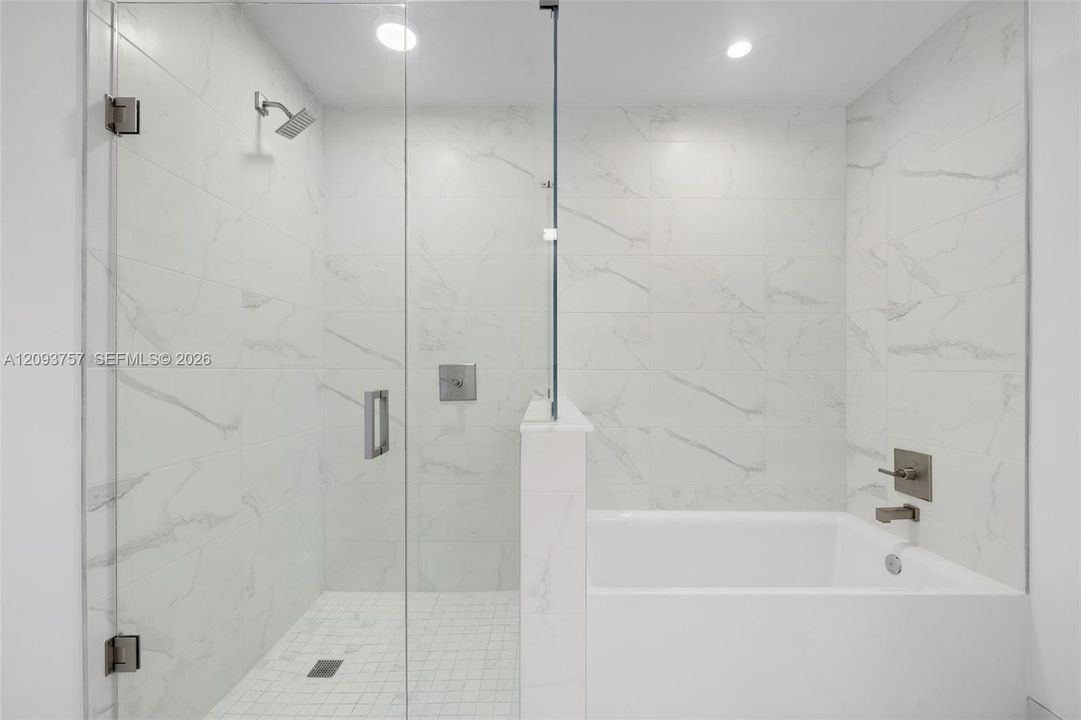 For Rent: $4,500 (2 beds, 2 baths, 1297 Square Feet)