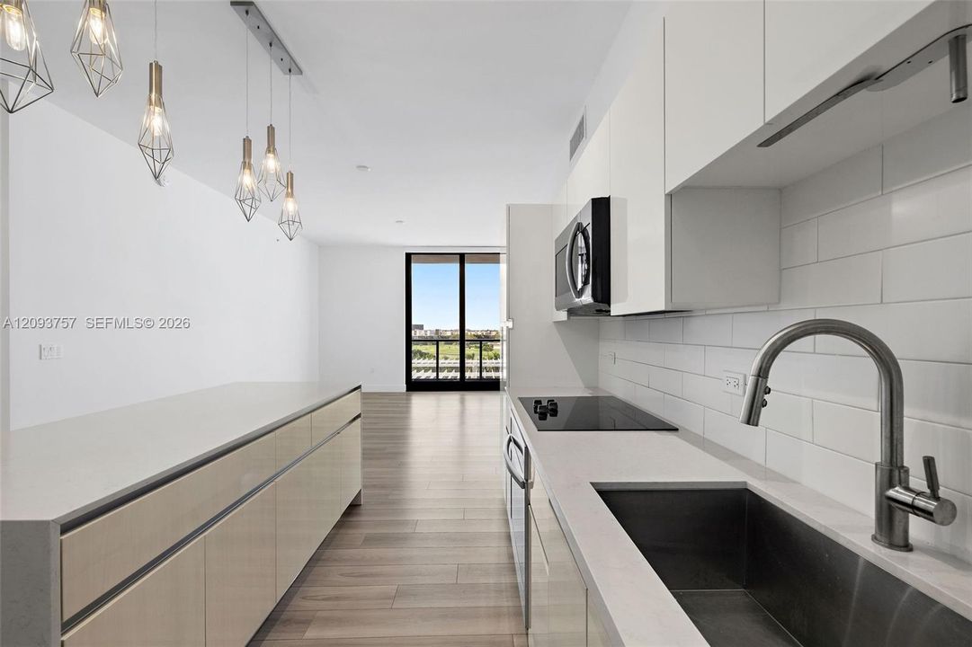 For Rent: $4,500 (2 beds, 2 baths, 1297 Square Feet)