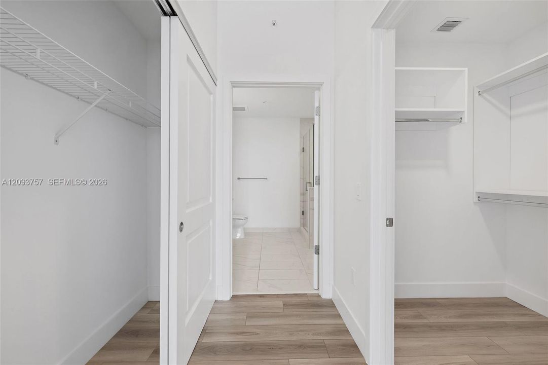 For Rent: $4,500 (2 beds, 2 baths, 1297 Square Feet)