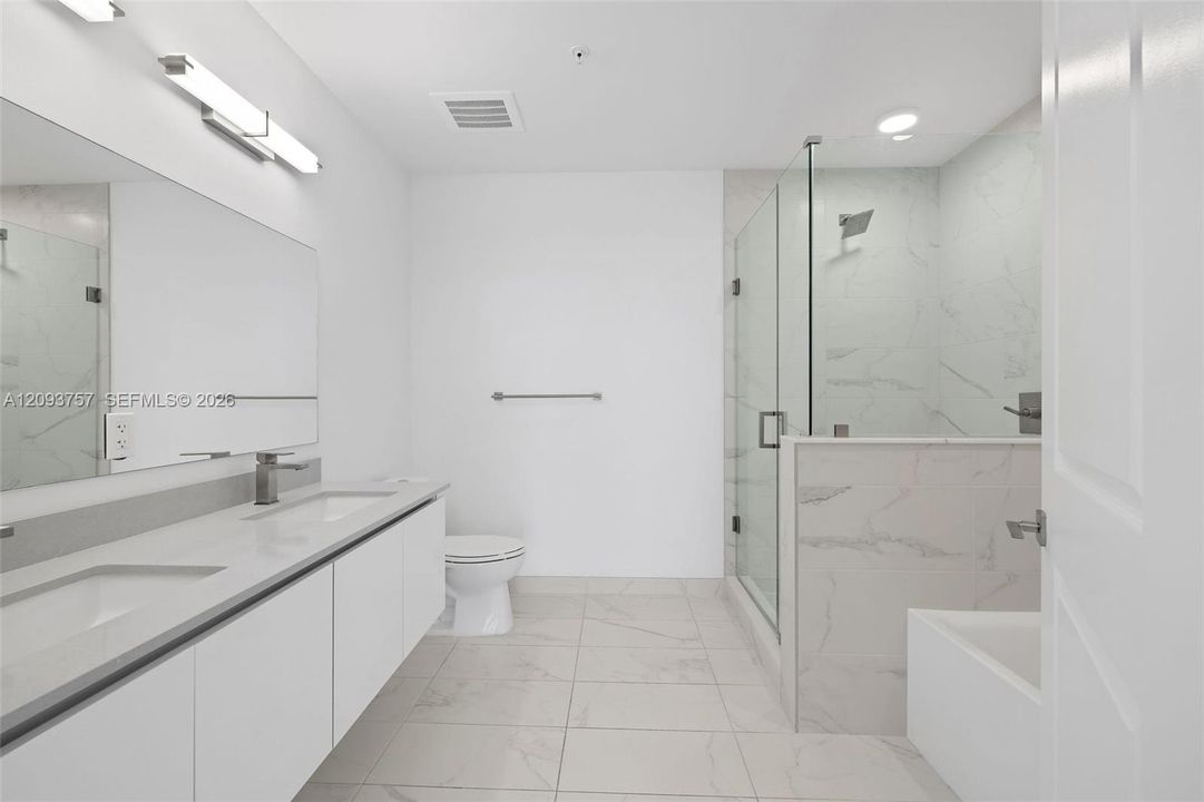 For Rent: $4,500 (2 beds, 2 baths, 1297 Square Feet)